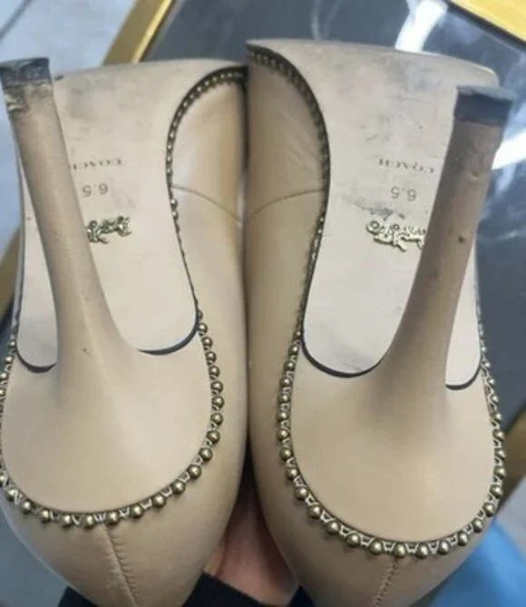 Coach Waverly High Heel Pumps. Nude/beige . Size 6.5. Very Good Condition - Picture 5 of 9